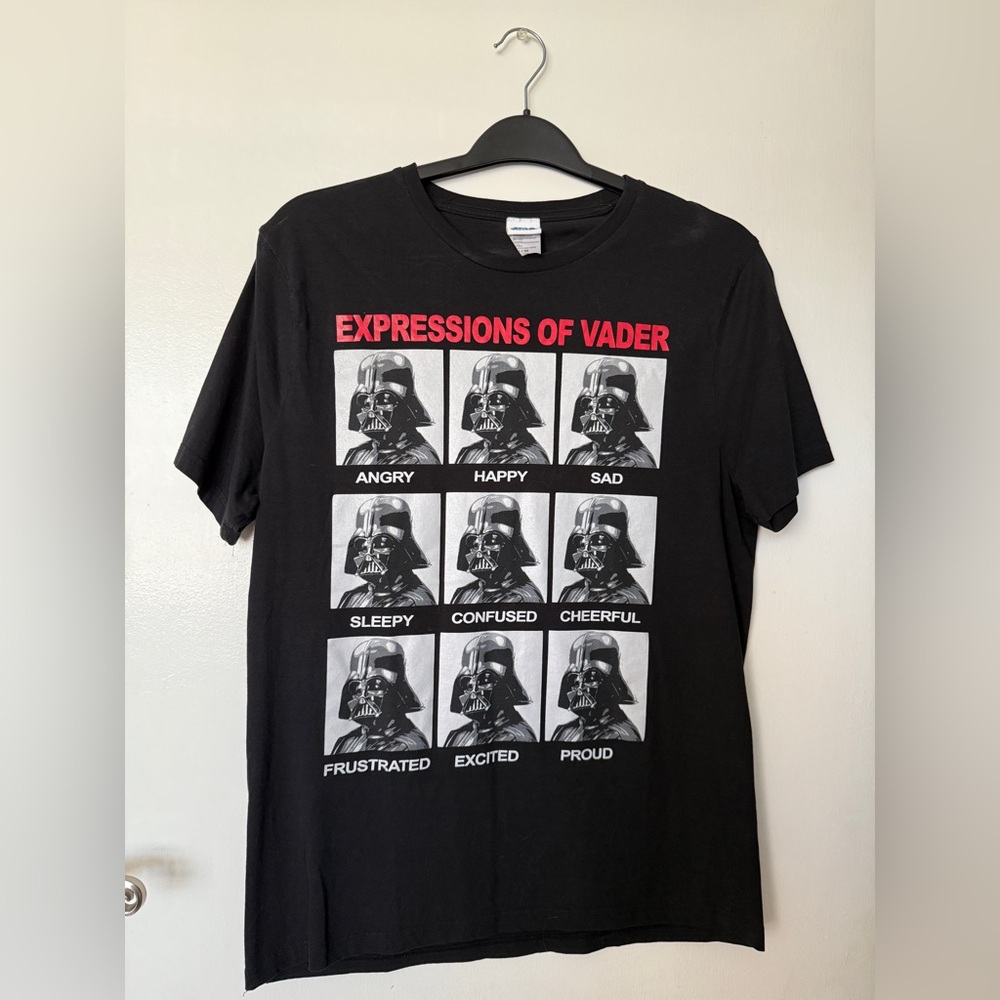 STAR WARS Men’s Graphic T-Shirt - Size M